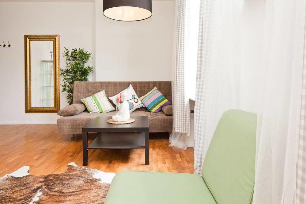 Apartment Uthman Berlin-Neukoelln Exterior foto